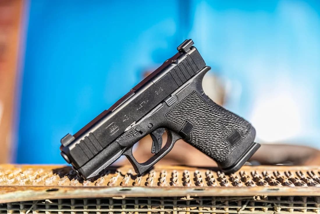 Stippling example 19 by 365 Weapons