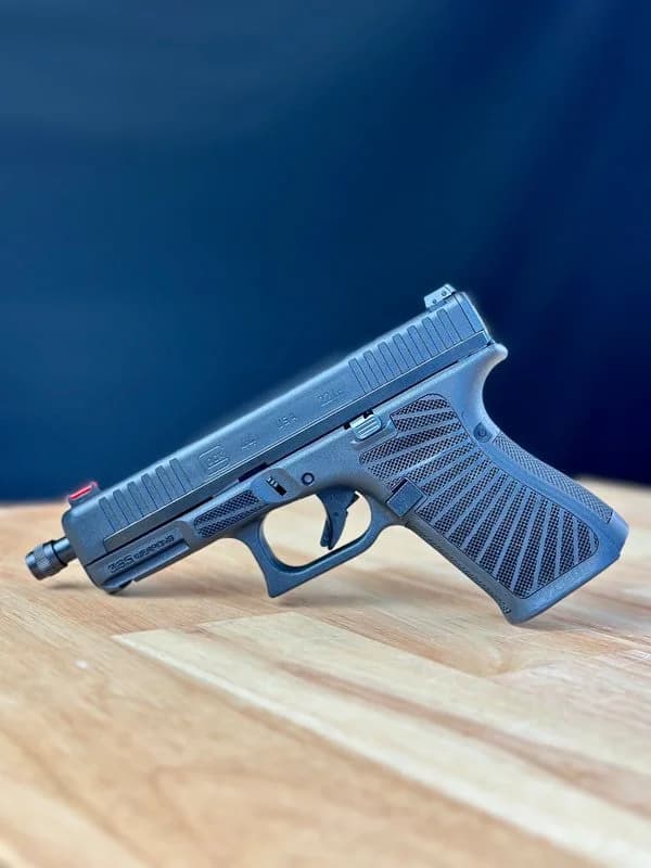 Stippling example 6 by 365 Weapons